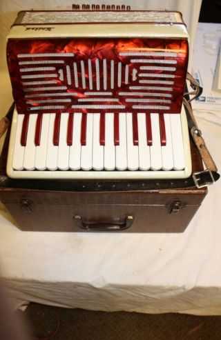 Rare Vintage United Marotta 25 Key Accordion 12 Buttons Red & White Made Italy