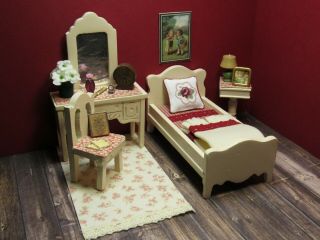 Strombecker COMPLETE SIX PIECE BEDROOM SET,  Vintage Wooden Dollhouse Furniture 2