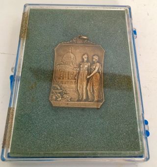 Vintage Universal Exhibition Paris 1900 Medal.