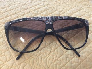 Laura Biagiotti Sunglasses / Vtg 1980’s Black W/mother - Of - Pearl Frame - Ex.  Cond.