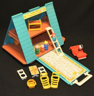 Vintage Fisher Price Little People 990 A Frame House Nearly Complete