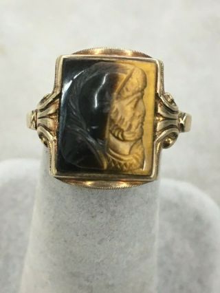 10k Yellow Gold Vintage Carved Tiger Eye Cameo Ring Size 5.  5