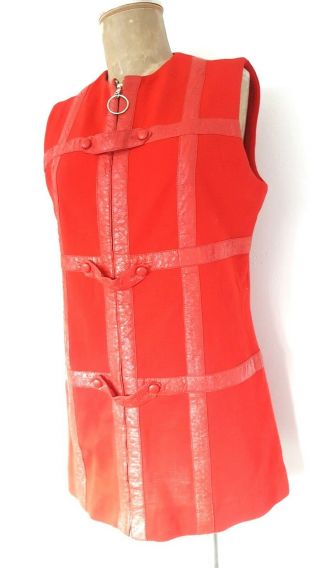 Vintage 60s Space Age MOD Twiggy Mini Dress Size Medium Wool Red Zip Up 3