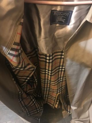 Vintage Burberry Men ' s Classic Trenchcoat With Lining Size 44 Long 2