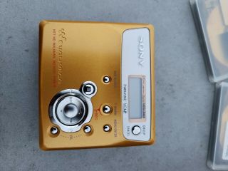 Vintage Sony Walkman Mini Disc Player & Recorder MZ - N505 Type - R. 2