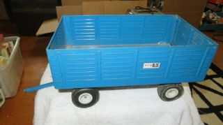 Vintage Ertl Ford 8600 Tractor 1:12 & Big blue Wagon USA 8