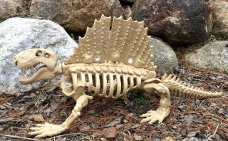 Vintage 1988 Kenner Bone Age Deitron Reptile Dinosaur W/ Caveman (dimetrodon)