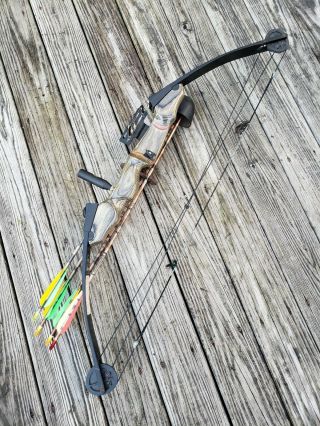 Darton 300wx Compound Bow Right Hand Hunting Vintage W/quiver,  Arrows And Bag.