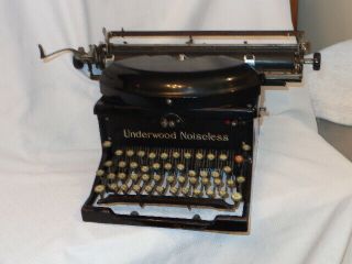 Vintage Underwood Elliot Fisher Noiseless Black Typewriter