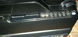 Sylvania VHS Camcorder VCC161AV01 Hard Carrying Case Vintage 1988 4