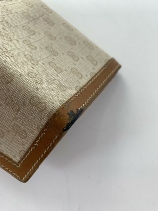 GUCCI Great Vintage Authentic Tan Leather Trim and Ivory Canvas Key Case 3