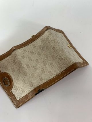GUCCI Great Vintage Authentic Tan Leather Trim and Ivory Canvas Key Case 4
