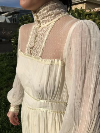Vintage Gunne Sax Jessica McClintock Gauze Dress White Lace Prairie Boho Wedding 6
