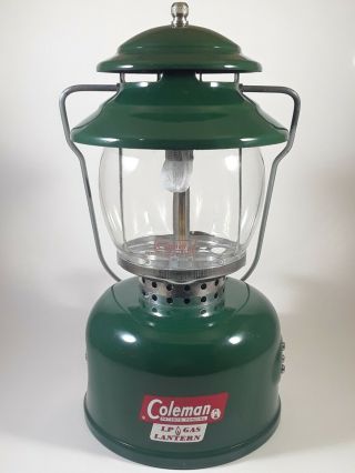 Vintage Coleman Lp Gas Lantern 5120 Dated 10/67,  No Rust,