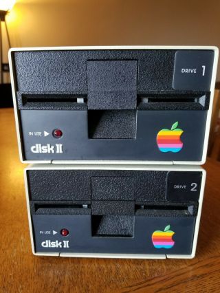 Apple 5.  25 " Vintage Computer Floppy Disk Ii Drives A2m0003 Drive 1 & 2