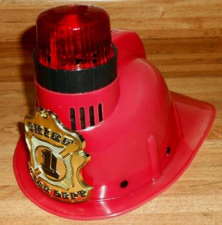 VTG FIRE CHIEF FIREMANS RADIO SHACK HELMET HAT RED LIGHT & SIREN 3