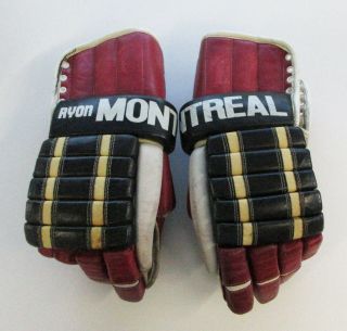 Vintage Montreal 5000 L Pro Leather Hockey Gloves Blackhawks