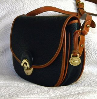 Vintage Dooney and Bourke Compartment Shoulder Bag U.  S.  A.  Black or Dark Navy 3
