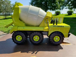 Vintage Mighty Tonka Ready Mixer Cement Truck Lime Green Metal Pressed steel 4