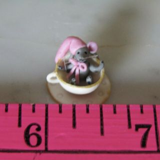 TINY Artisan Dollhouse ALICE WONDERLAND DORMOUSE TEACUP Miniature Sculpted Mouse 5