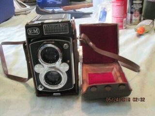 Vintage Yashica Mat Em 120 Film Camera With Case