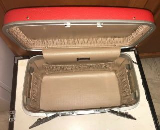 Vintage Royal Traveller Samsonite Red Train Case Luggage Make Up 14.  5” 3