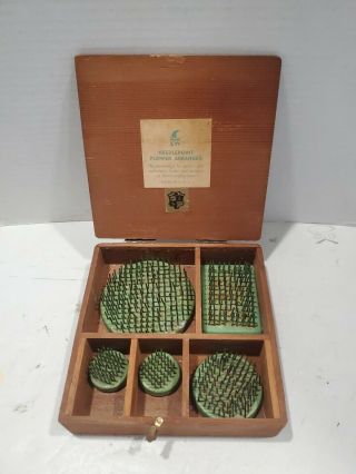 Vintage Ew Needlepoint Flower Arranger Complete Set With Wooden Box Very Rare