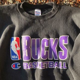 USA VTG 90s Champion Reverse Weave Milwaukee Bucks NBA Basketball Sweatshirt L 2