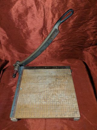 Vintage Ingento 5 Cast Iron & Maple Guillotine Paper Cutter 15.  5 X 15.  5