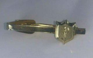 Pioneer Letter Script Initial " P " Shield Crest Vintage Tie Bar Clip Dd - B - 1e