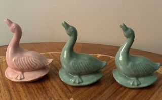 3 Vintage Abingdon Pottery (got Your) Ducks In A Row,  2 Green,  1 Pink