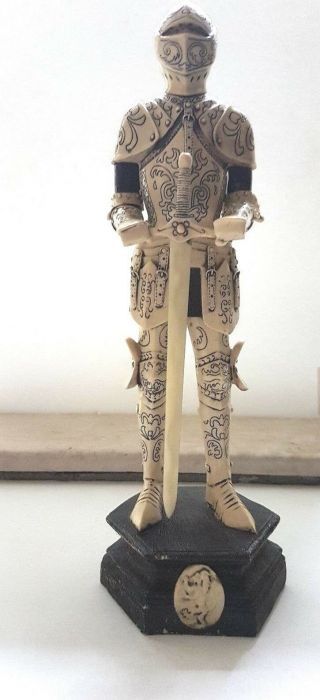 Vintage Knight With Sword Rezin Figurine - Italian Knight,  14.  5 "