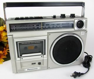 Vintage Collectible Portable Am/fm Cassette Player Panasonic Rx - 1540 Boombox