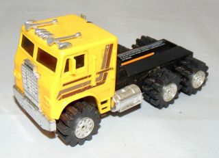 Vintage Schaper Stomper Yellow 5 " Semi Truck Vehicle Lights Up