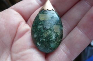 Vintage Green Fossil Agate and 9 Carat Rose Gold Pendant 8