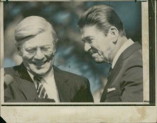 Ronald Reagan 40th U,  S,  President.  - Vintage Photo