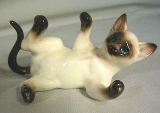 Vintage NORCREST Pair (2) Siamese Cat Kitten Figurines playing 3