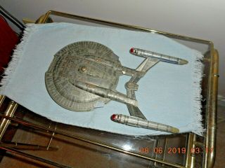 Vintage Star Trek Uss Enterprise Nx - 01 - Art Asylum Lights & Sound Desk Model