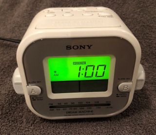 Sony Dream Machine Clock Radio Am/fm Dual Alarm Icf - C180 White Silver