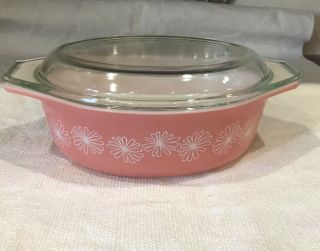 Vintage Pyrex Oval Pink Daisy Casserole Dish With Lid 1.  5 Quart.  Perfect