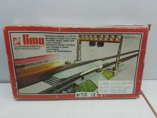 Lima Level Crossing H0 Gauge Scale Models Boxed Vintage Train Italy No 584