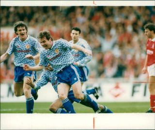 Brian Mcclair With Celebrates With His Teammates.  - Vintage Photo
