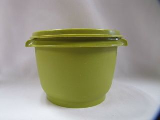 Vintage Tupperware Container Avocado Green 20 Oz Capacity 886