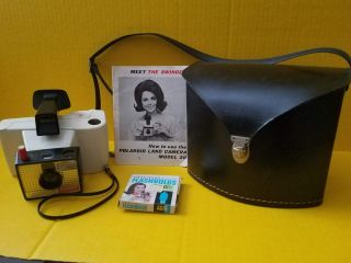 Vintage Swinger Poloroid Land Camera Model 20 With Case (1960 