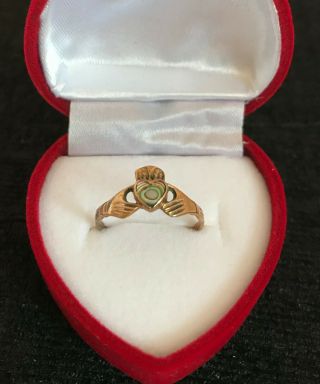 Vintage Claddagh Gold Tone Ring With Abalone Shell Heart Size Q