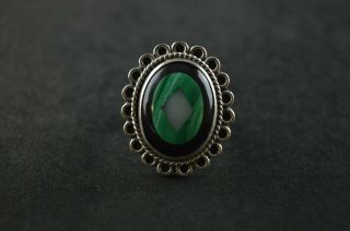 Vintage Sterling Silver Scroll Green Stone Dome Ring - 10g