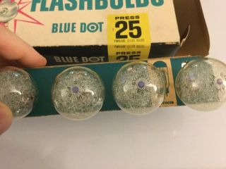 12 Vintage Sylvania Flash Bulbs Blue Dot Press 25 Cameras Flashbulbs DC - 25 - 1B GE 4