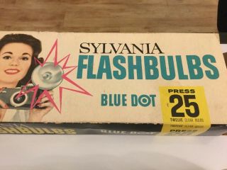 12 Vintage Sylvania Flash Bulbs Blue Dot Press 25 Cameras Flashbulbs DC - 25 - 1B GE 5