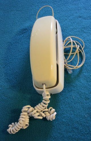 Vintage At&t Trimline 210 Slimline Push Button Desk Or Wall Telephone Beige Tan