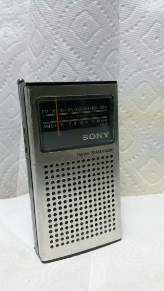 Sony 1970s Vintage 2 Band Pocket AM FM Radio - TFM - 3850W 4